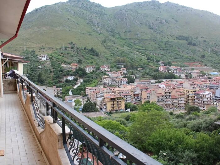 Appartamento in vendita in Via P Allotta, Belmonte Mezzagno
