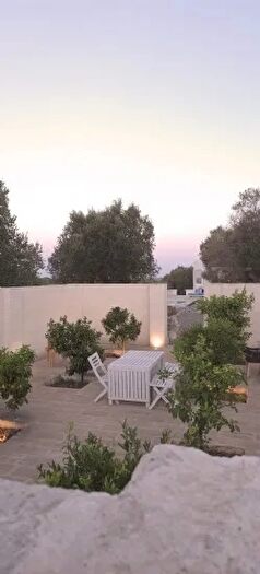 Casa con 8 locali in vendita in Ostuni