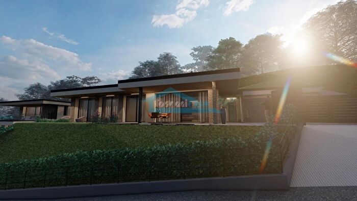 Casa quadrilocale in vendita in Iseo