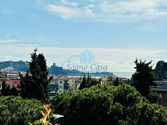 Appartamento con 5 locali in vendita in Lerici