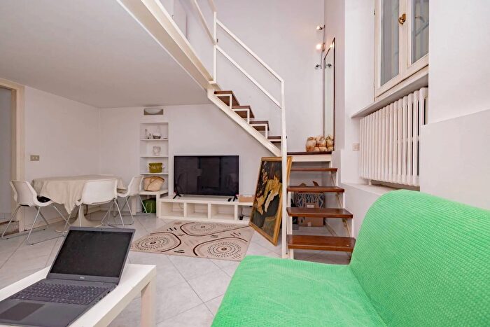 Appartamento bilocale in affitto in Via Cenisio Milano, Milano