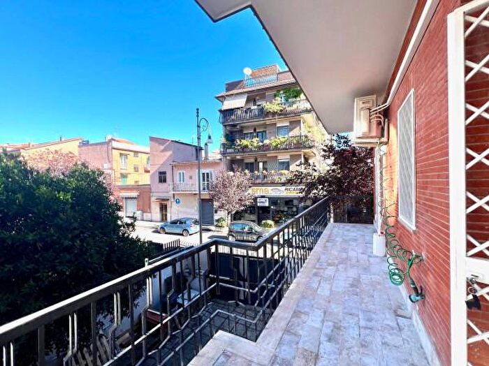 Appartamento trilocale in vendita in Via Stati Uniti dAmerica, Genzano Di Roma