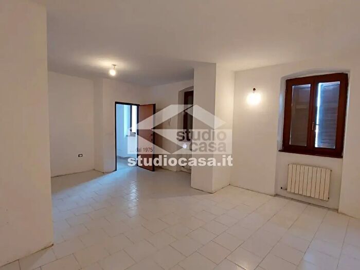 Appartamento trilocale in vendita in Via Torre, Ala