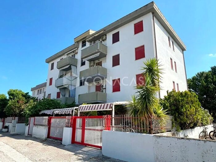 Appartamento bilocale in vendita in Via Ancona, Campomarino