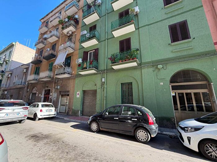 Appartamento monolocale in affitto in Tre Carrare, Taranto