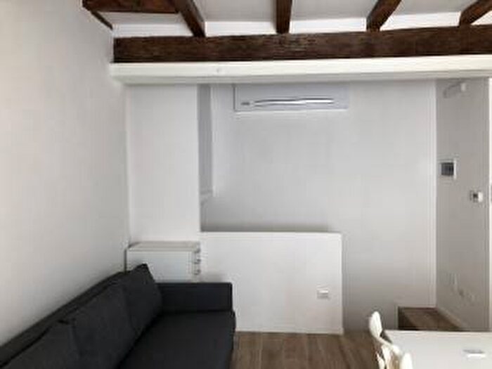 Appartamento bilocale in affitto in Santo Stefano, Bologna