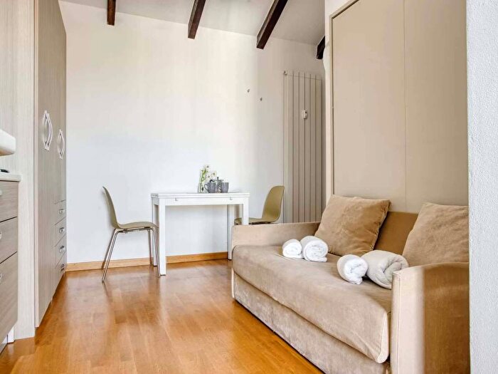 Appartamento in affitto in Via Goffredo Mameli, Indipendenza, Milano