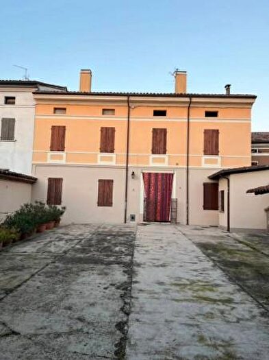 Casa con 6 locali in vendita in Via Padre Massimiliano Maria Kolbe, Commessaggio