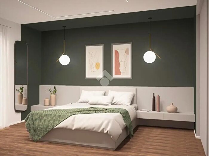 Appartamento trilocale in vendita in Via Ballerini, Seregno