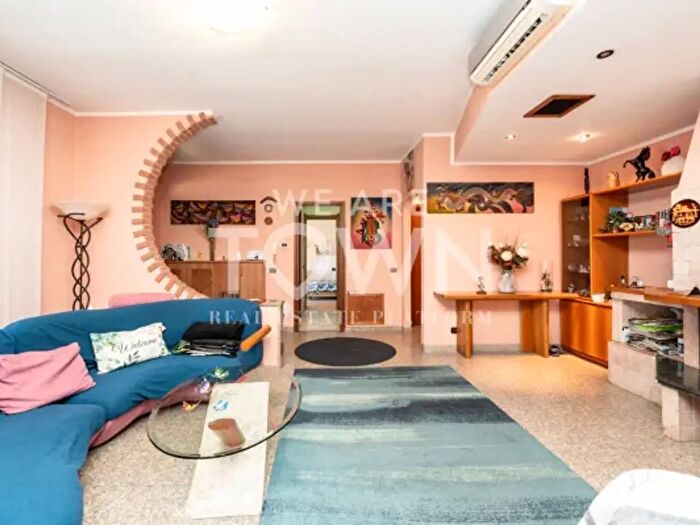 Appartamento quadrilocale in vendita in Via Fratelli Ruffini c, San Giuliano Milanese