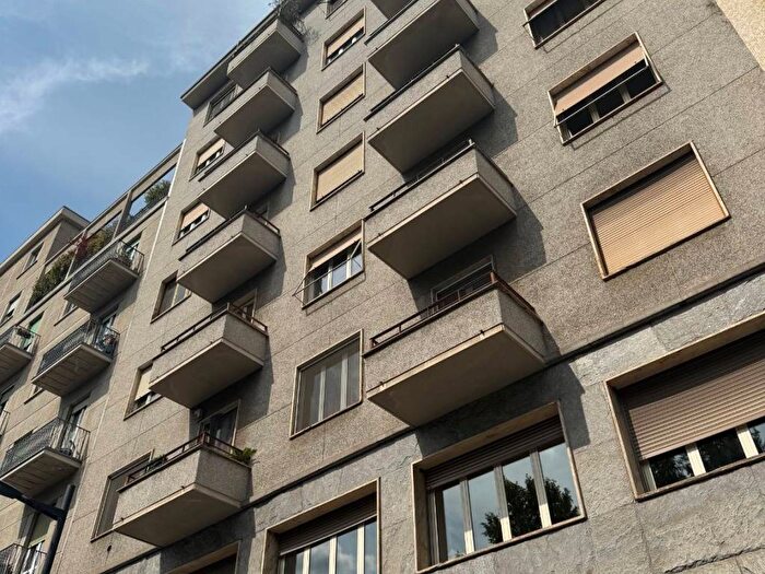 Appartamento trilocale in affitto in Corso Sempione, Sempione, Milano
