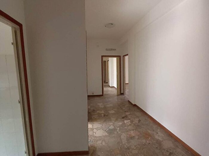 Appartamento quadrilocale in affitto in Via Montello, Piazza Castello, Cremona