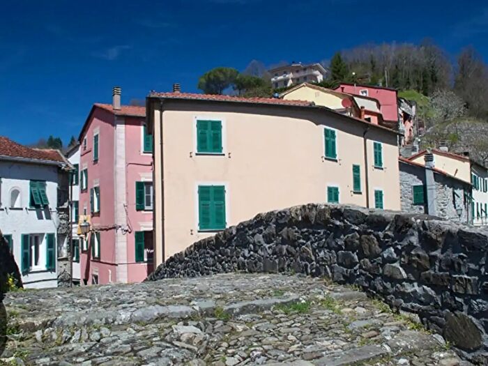 Casa trilocale in vendita in Via Codivilla, Varese Ligure