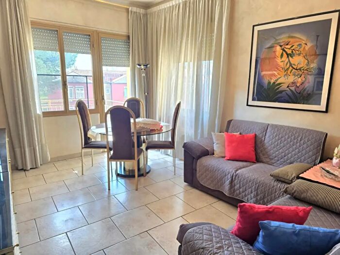 Appartamento trilocale in vendita in Viale Spartaco, Roma
