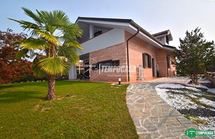 Casa con 6 locali in vendita in Via Rivarossa Via Boscoverde, Rivarossa