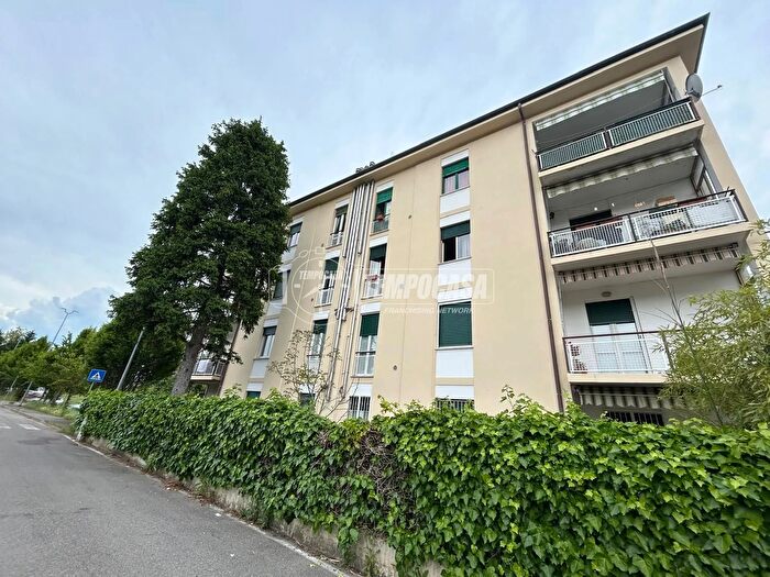 Appartamento quadrilocale in vendita in Via Luini, Lomazzo