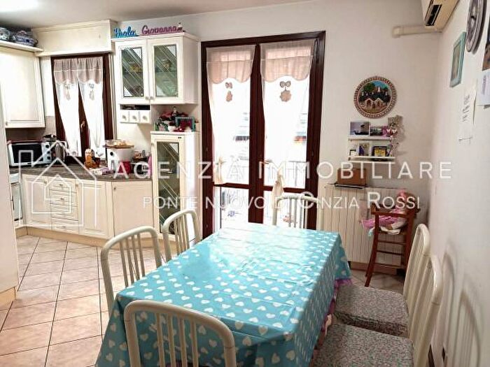 Casa quadrilocale in vendita in Ravenna