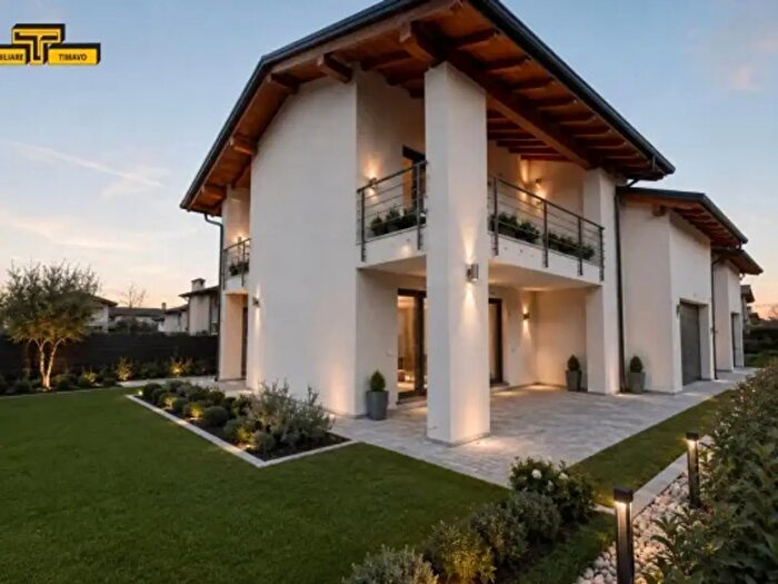 Casa quadrilocale in vendita in Via Luigi Settembrini, Reggio nell'Emilia