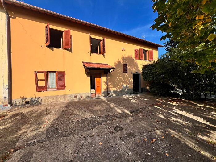 Casa con 7 locali in vendita in Montelupo Fiorentino