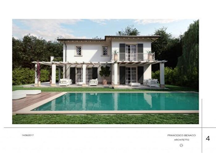 Casa con 6 locali in vendita in Pietrasanta