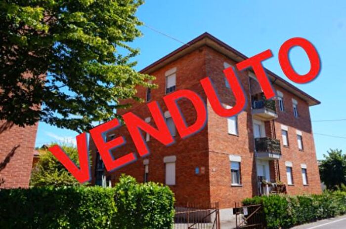 Appartamento trilocale in vendita in Via Cesare Battisti, Bonate Sotto