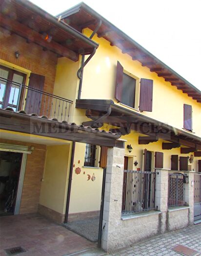 Casa quadrilocale in vendita in Via Toledo N°, Garlasco