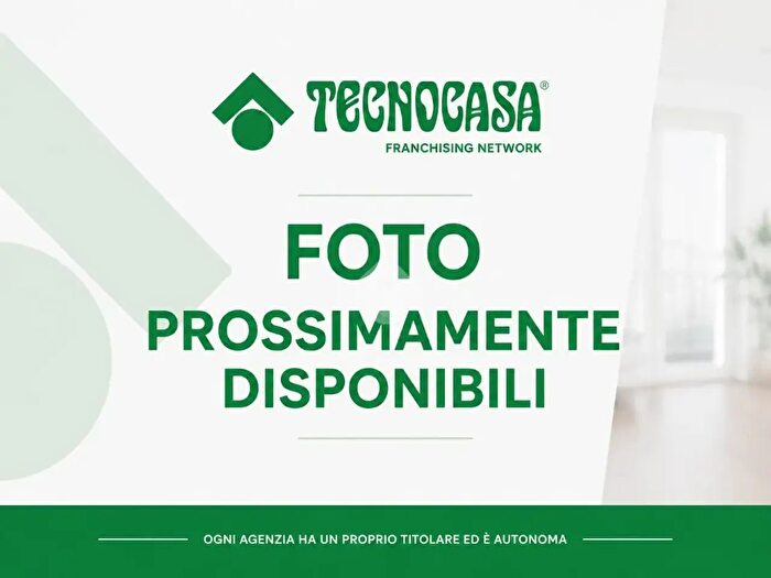 Appartamento bilocale in vendita in Via Roviano, Roma