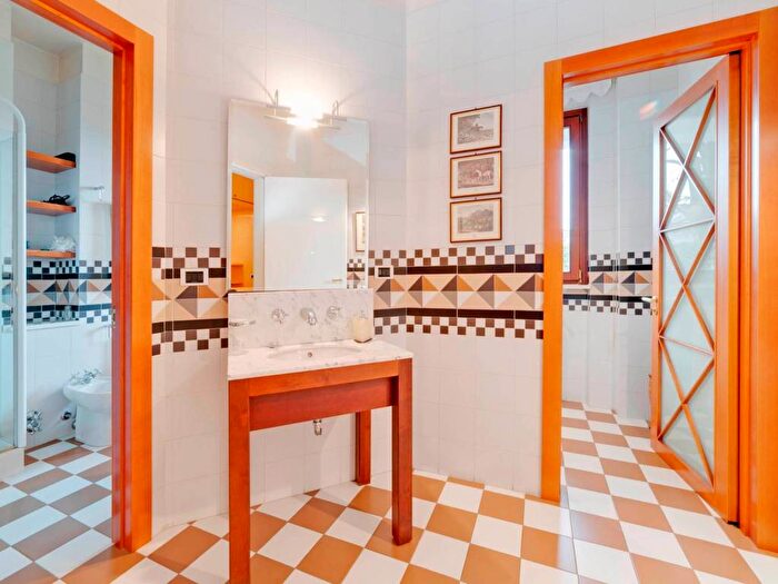 Appartamento con 5 locali in vendita in Ravello Villastanza Villapia, Parabiago