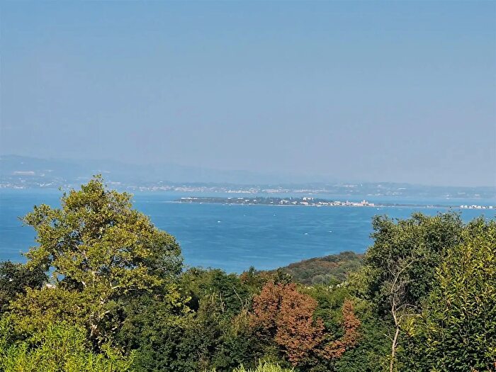 Appartamento bilocale in affitto in Via Ronchi, Padenghe Sul Garda