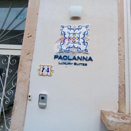 Casa con 6 locali in vendita in Via Caltanissetta, Siracusa