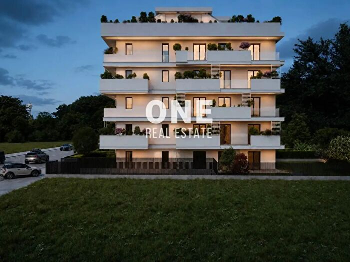 Appartamento bilocale in vendita in Via della Gallarana, Monza