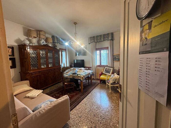 Appartamento con 6 locali in affitto in Via Garibaldi, Arsenale Giardini della Biennale, Venezia