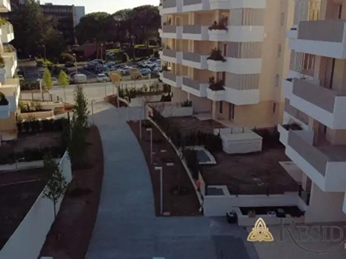Appartamento trilocale in vendita in Via della Vignaccia, Roma