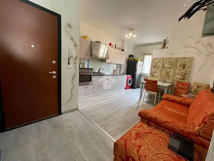Appartamento trilocale in vendita in Desenzano Del Garda