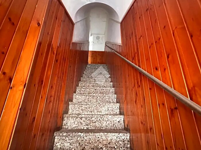 Casa quadrilocale in vendita in Via Ugo Ceccarelli, Ragusa