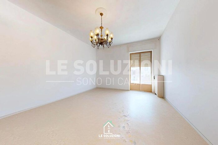 Appartamento trilocale in vendita in Via IV Novembre, Putignano