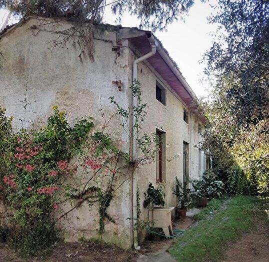 Casa con 5 locali in vendita in Viareggio