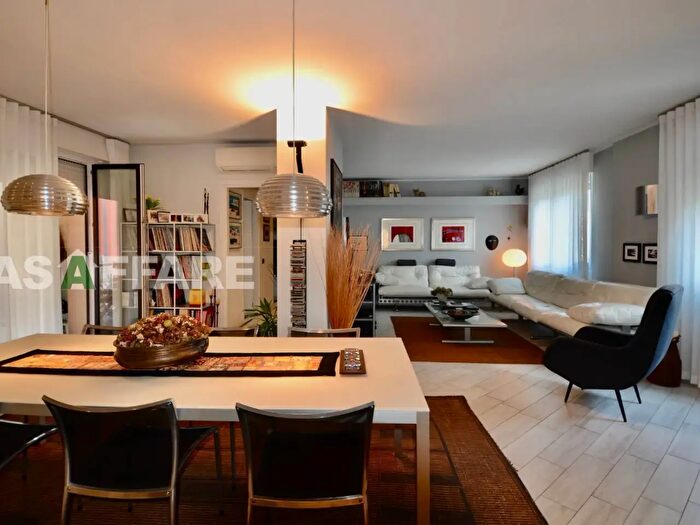 Appartamento trilocale in vendita in Via Borgo Palazzo, Bergamo