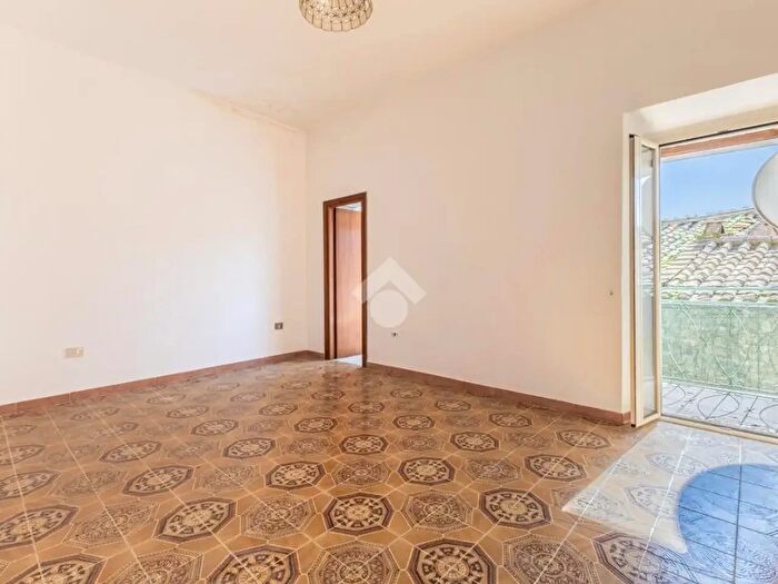 Appartamento trilocale in vendita in Via S Filippo Borgo, Bassano Romano