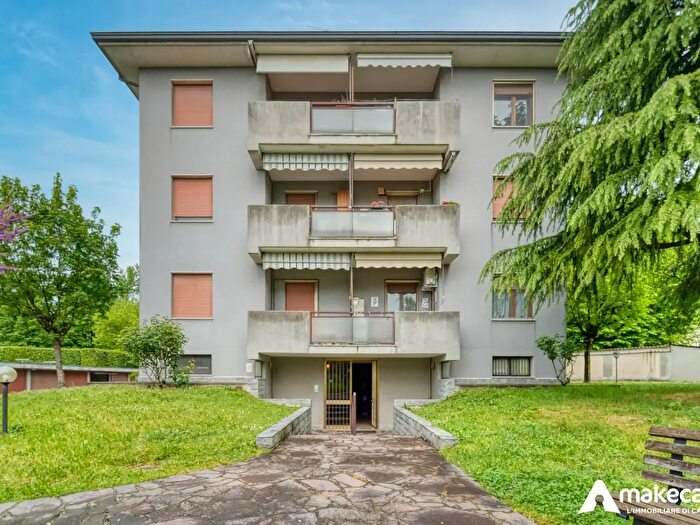 Appartamento trilocale in vendita in Via Manzoni, Casalmaiocco