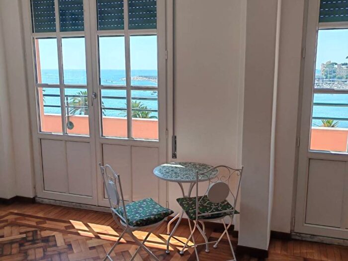 Appartamento quadrilocale in affitto in Via Giuseppe Mazzini, Centro Storico, Rapallo