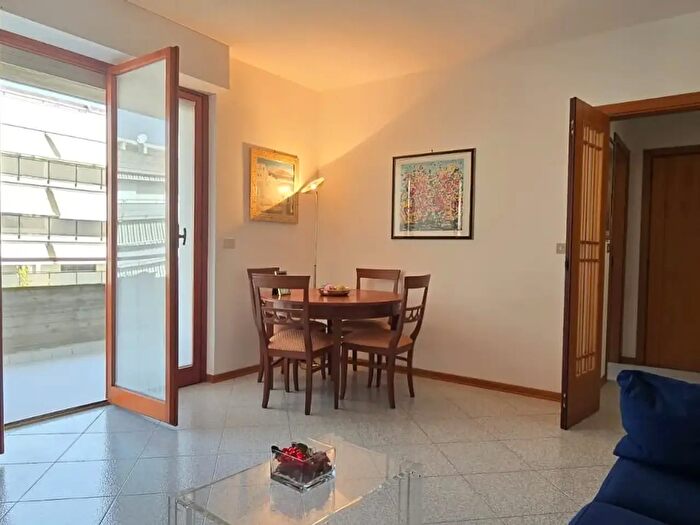 Appartamento trilocale in vendita in Via Campo Felice, Pescara