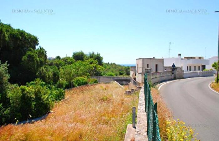 Casa quadrilocale in vendita in Via Quinto Ennio, Castrignano Del Capo