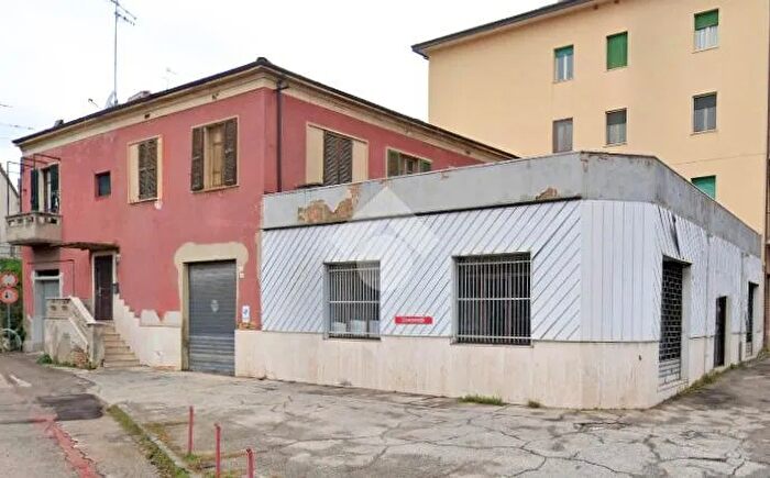 Appartamento con 5 locali in vendita in Via per Fossacesia, Lanciano