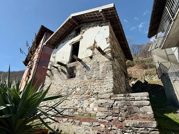 Casa bilocale in vendita in Cannobio