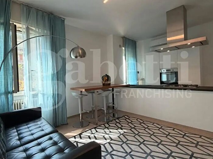 Appartamento trilocale in affitto in Via Nicola Palmieri a, Milano