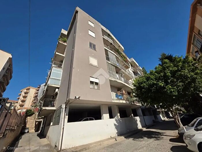 Appartamento trilocale in vendita in Diramazione Quarta Via Ciccarello, Reggio Calabria