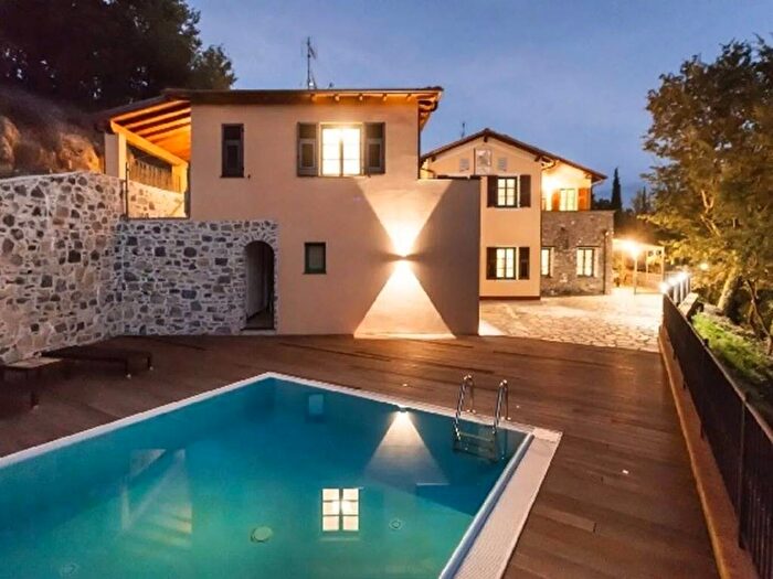 Casa con 6 locali in affitto in Via Candeasco, Borgomaro