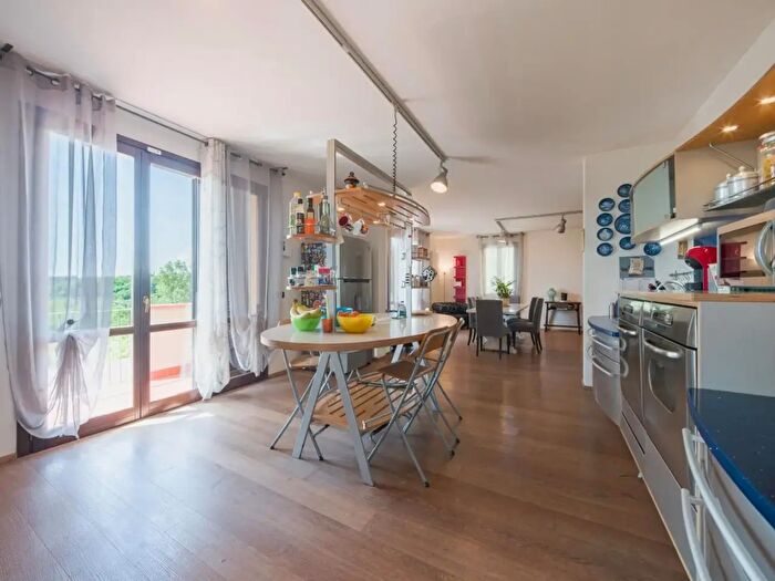 Casa con 8 locali in vendita in Capannoli