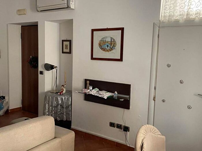 Appartamento bilocale in affitto in Via Chiarello, Soverato Marina, Soverato